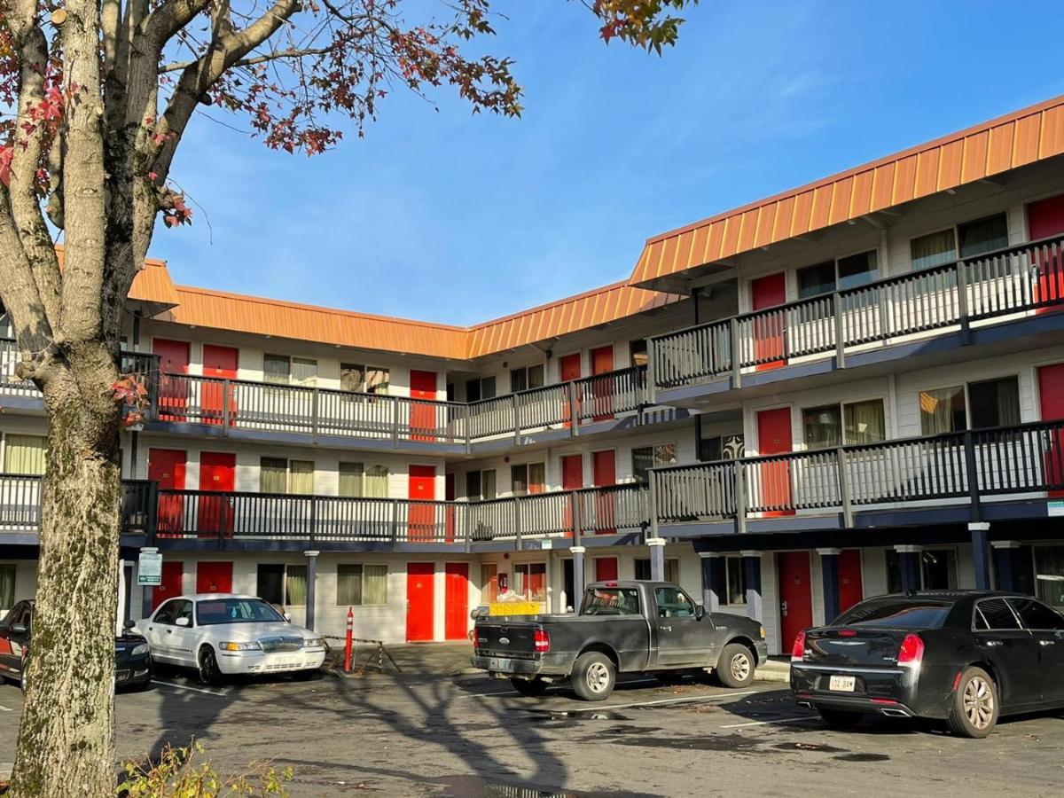 Portland Inn Esterno foto